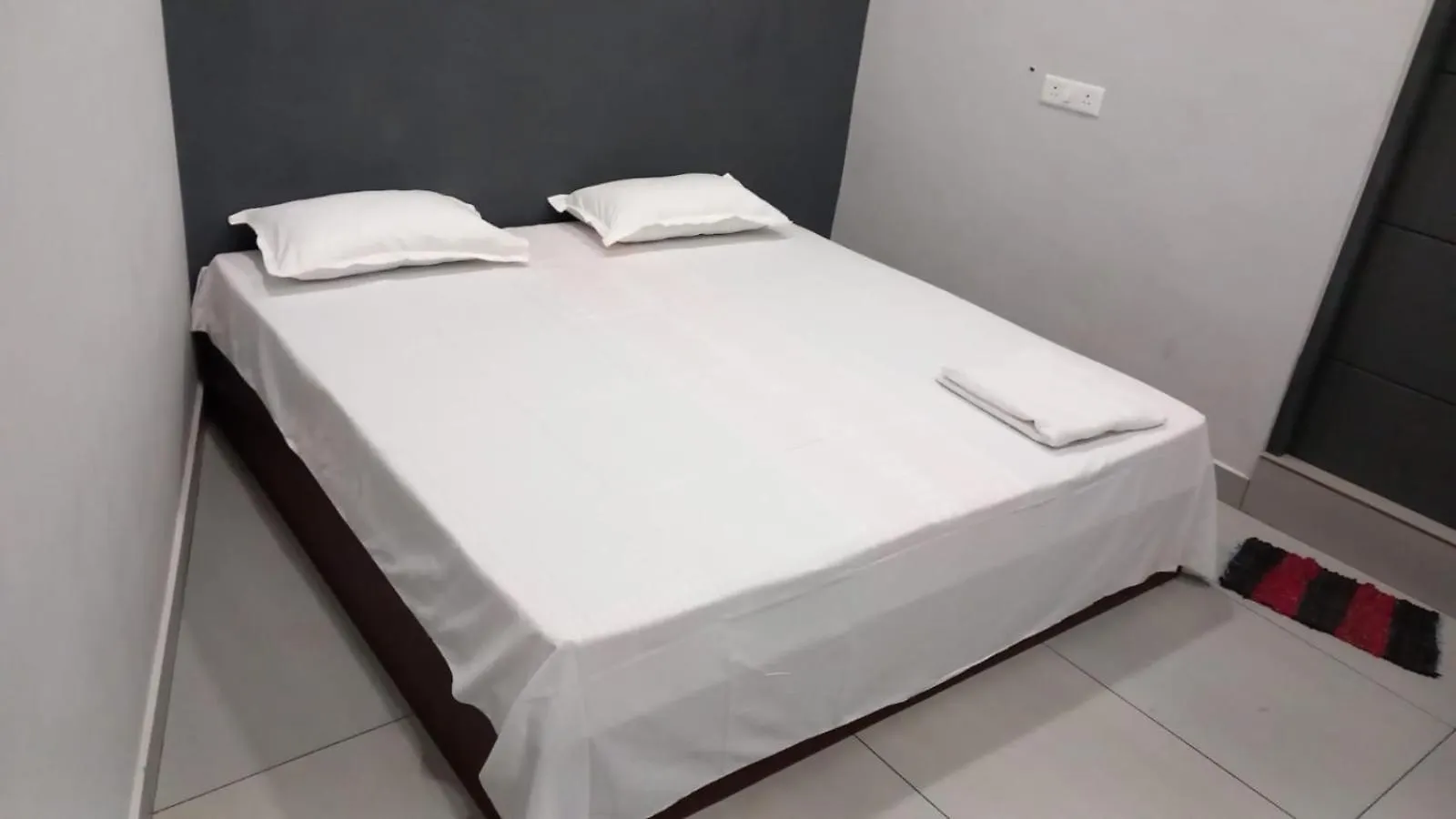 S V S Rooms Kochi 0*,  Inde